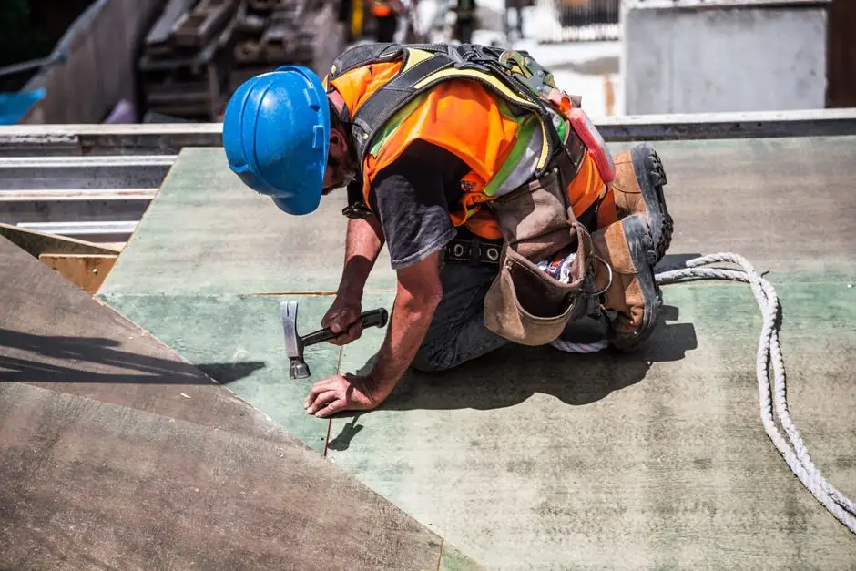 Commercial Roofing in Alpine